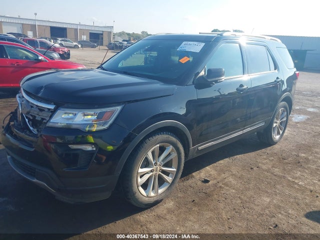 Ford EXPLORER XLT 2018 1FM5K7D85JGA03053 Image 2