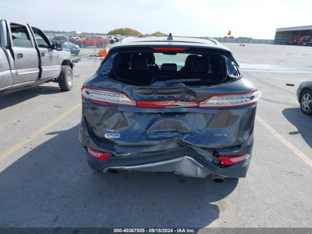 5LMCJ1C99HUL11272 Lincoln Mkc Premiere