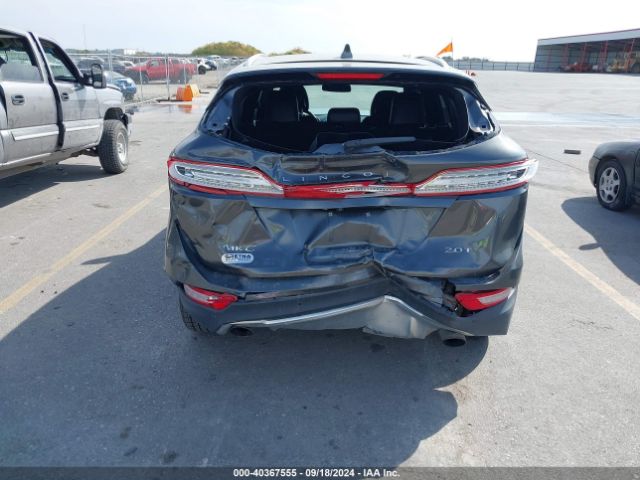 5LMCJ1C99HUL11272 Lincoln Mkc Premiere