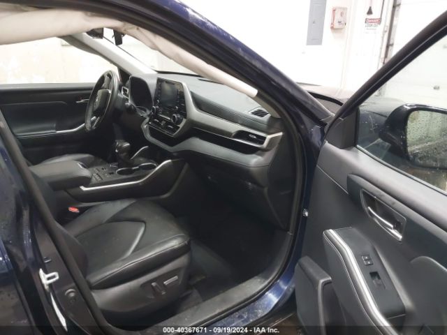 5TDGZRBH1MS112921 Toyota Highlander Xle