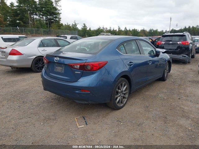 3MZBN1V30JM250708 Mazda Mazda3 Touring