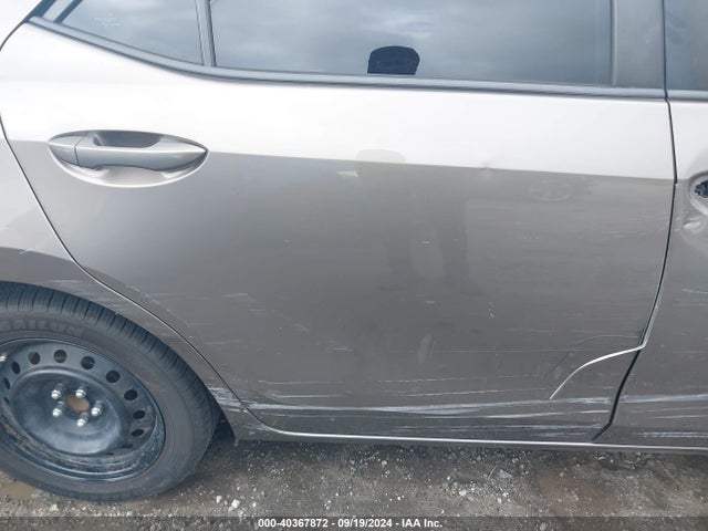 Toyota COROLLA LE 2017 2T1BURHE5HC785862 Image 17