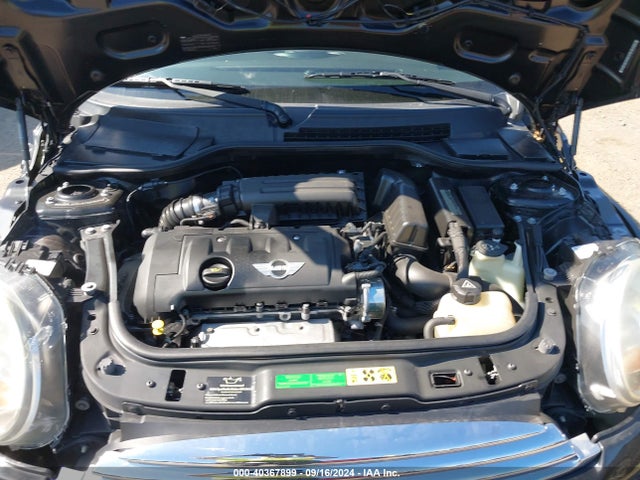 2010 MINI COOPER CLUBMAN WMWML3C54ATX37927 Photo 9