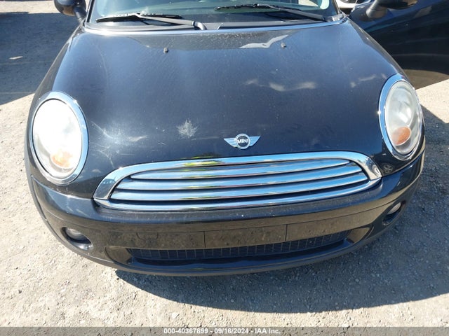 2010 MINI COOPER CLUBMAN WMWML3C54ATX37927 Photo 5