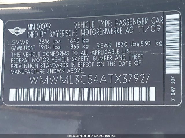 2010 MINI COOPER CLUBMAN WMWML3C54ATX37927 Photo 8