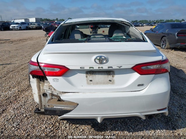 4T1B11HK0JU054874 Toyota CAMRY SE