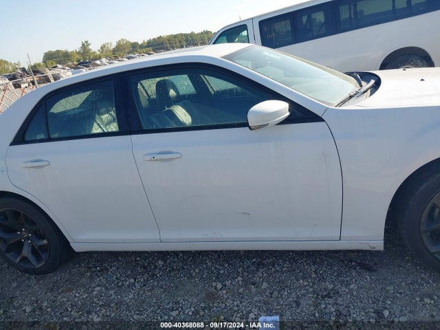 Chrysler 300 S 2022 2C3CCABG5NH225820 Image 13