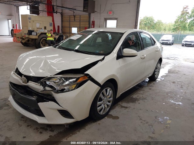 Toyota COROLLA LE 2016 2T1BURHE0GC722084 Image 2