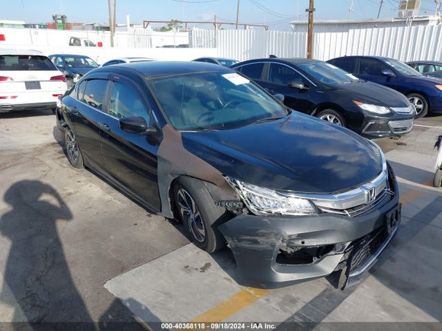 Honda ACCORD LX 2017 1HGCR2F32HA014120 Image 1