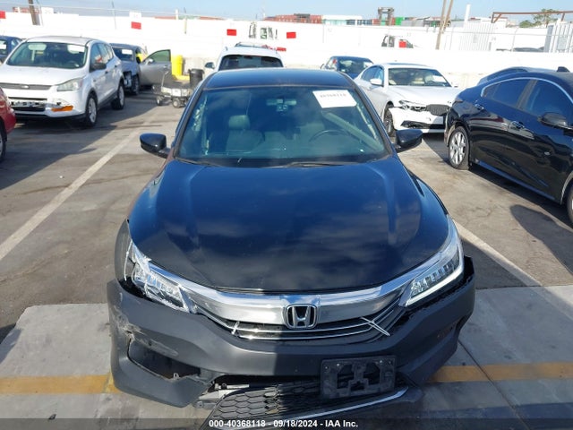 Honda ACCORD LX 2017 1HGCR2F32HA014120 Image 12