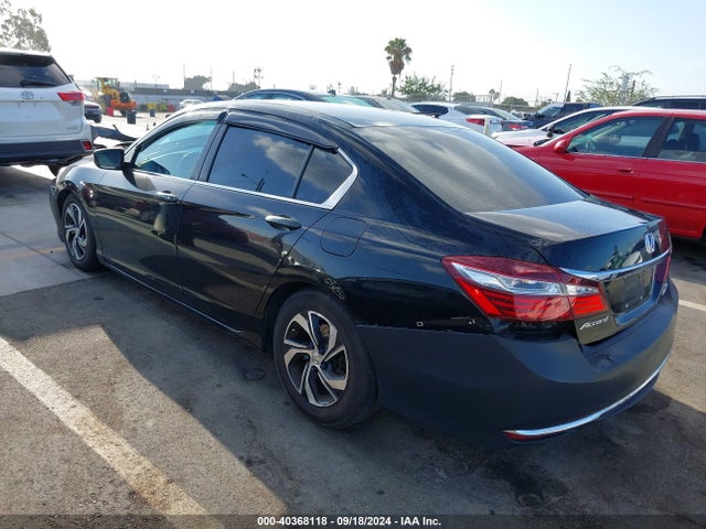 Honda ACCORD LX 2017 1HGCR2F32HA014120 Image 3