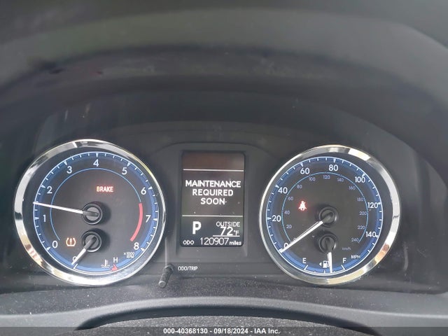 Toyota COROLLA LE 2018 2T1BURHE5JC010239 Image 7