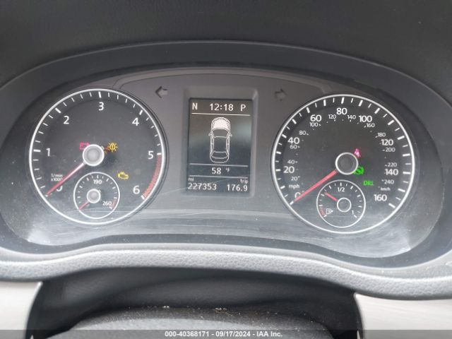 1VWBV7A31FC117862 Volkswagen Passat 2.0l Tdi Se