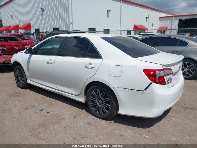 Toyota CAMRY SE 2014 4T1BF1FKXEU736543 Image 3