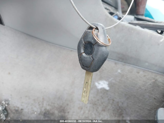 2002 BMW 3 SERIES WBAEV334X2KL75521 Photo 10