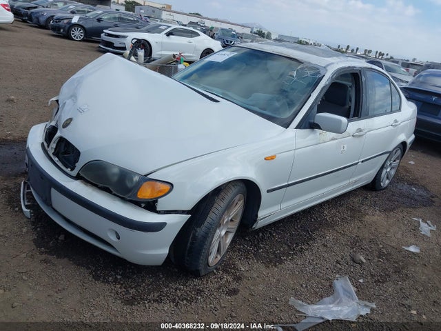 2002 BMW 3 SERIES WBAEV334X2KL75521 Photo 1