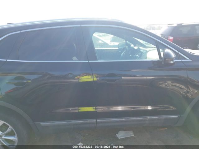 5LMCJ2C93GUJ01187 Lincoln MKC SELECT