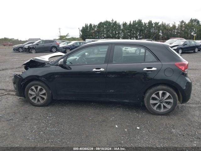 3KPA25AD1NE505797 KIA Rio 5-door S