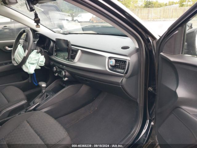 3KPA25AD1NE505797 KIA Rio 5-door S