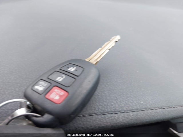 Toyota COROLLA LE 2014 2T1BURHE2EC115066 Image 11