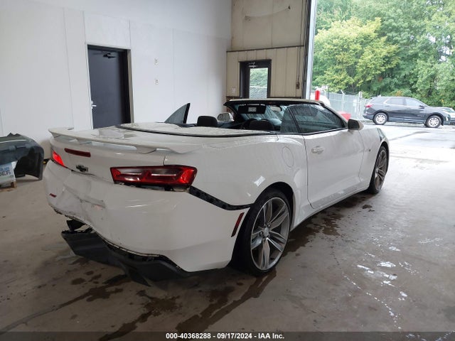 Chevrolet Camaro 1lt 2017 1G1FB3DX4H0213809 Image 4