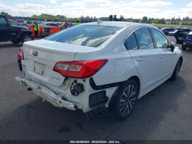4S3BNAF67J3042886 Subaru Legacy Premium