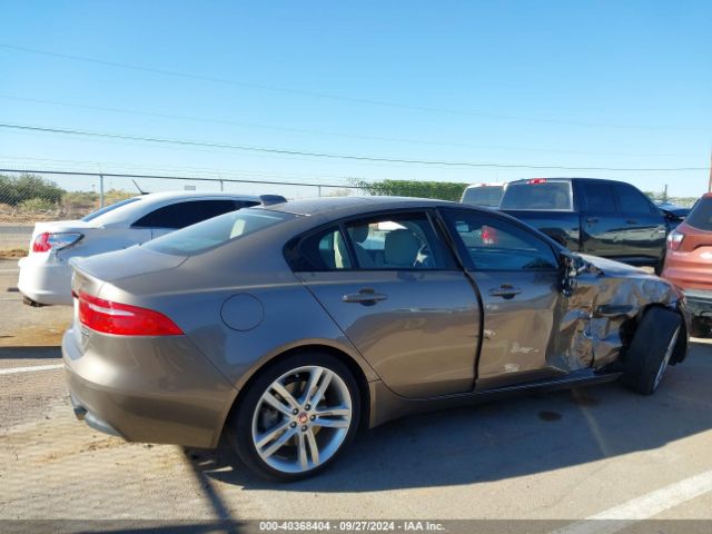SAJAK4BV5HA955978 Jaguar Xe 35t Prestige