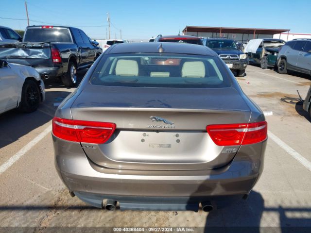 SAJAK4BV5HA955978 Jaguar Xe 35t Prestige