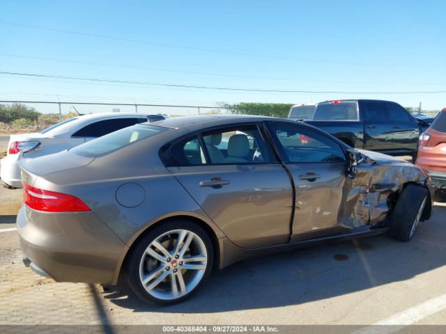 SAJAK4BV5HA955978 Jaguar Xe 35t Prestige