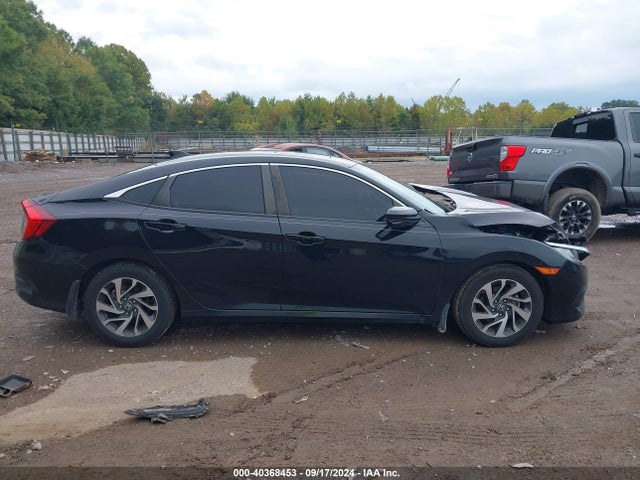 Honda CIVIC EX 2018 19XFC2F75JE041024 Image 13