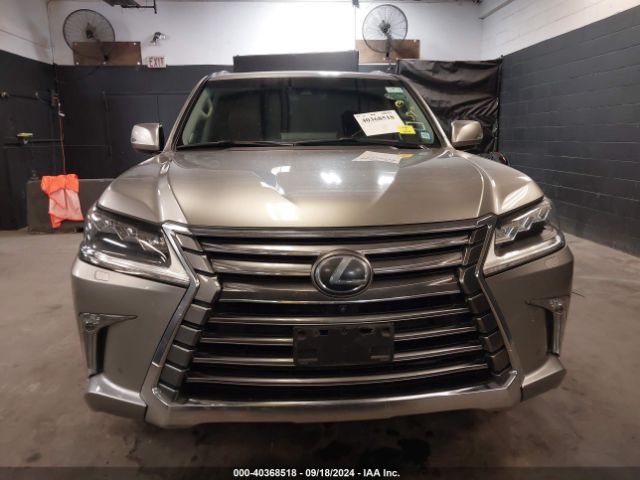 JTJHY7AX1H4239798 Lexus LX 570