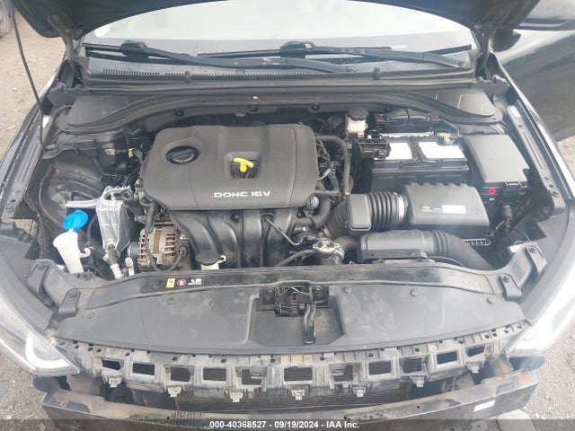 Hyundai ELANTRA SE 2018 KMHD74LF4JU442645 Image 10