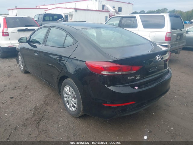 Hyundai ELANTRA SE 2018 KMHD74LF4JU442645 Image 3
