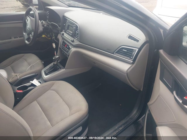 Hyundai ELANTRA SE 2018 KMHD74LF4JU442645 Image 5