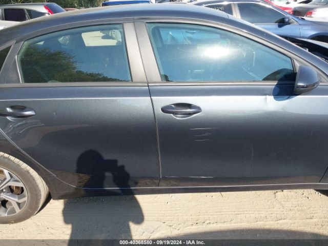 3KPF24AD7KE126119 KIA Forte Lxs