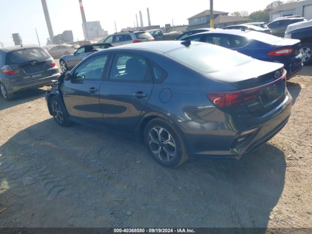 3KPF24AD7KE126119 KIA Forte Lxs