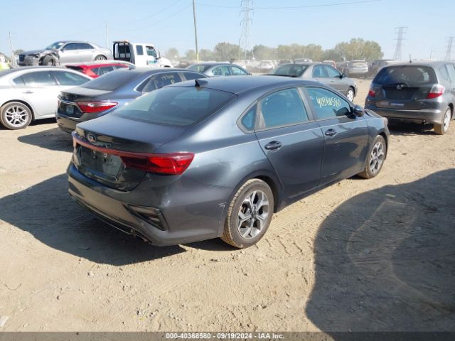 3KPF24AD7KE126119 KIA Forte Lxs