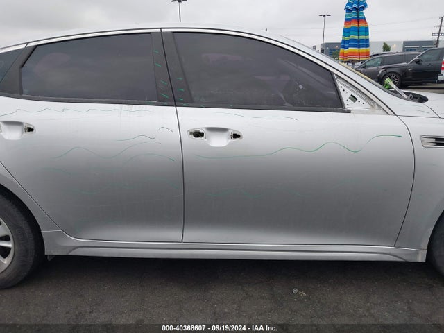 KIA Optima Lx 2018 5XXGT4L38JG218285 Image 13