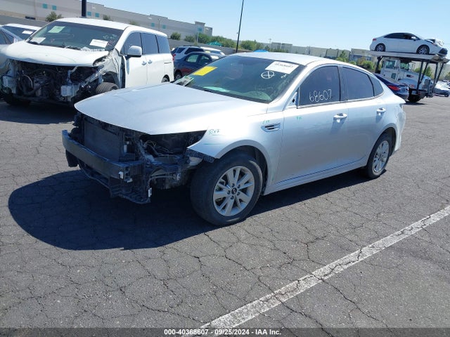 KIA Optima Lx 2018 5XXGT4L38JG218285 Image 2