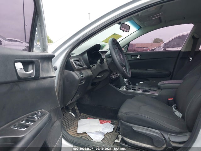 KIA Optima Lx 2018 5XXGT4L38JG218285 Image 5