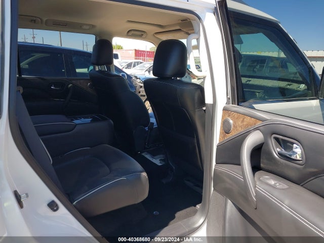 JN8AZ2AF1P9757444 Infiniti Qx80 Premium Select