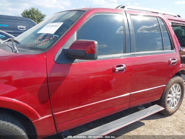 Ford Expedition Limited 2014 1FMJU2A55EEF64439 Image 14