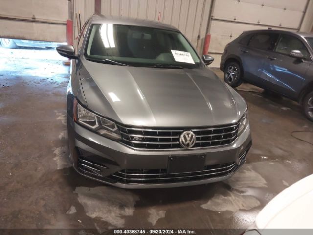 1VWDT7A33HC057438 Volkswagen Passat 1.8t R-line