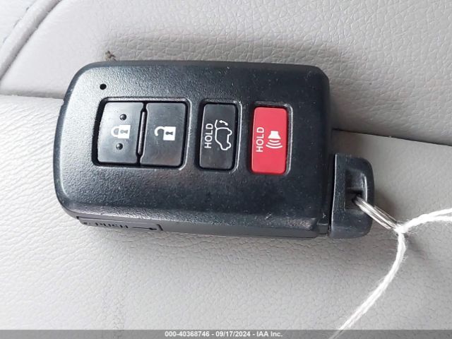 5TDJZRFH0KS927821 Toyota Highlander Xle