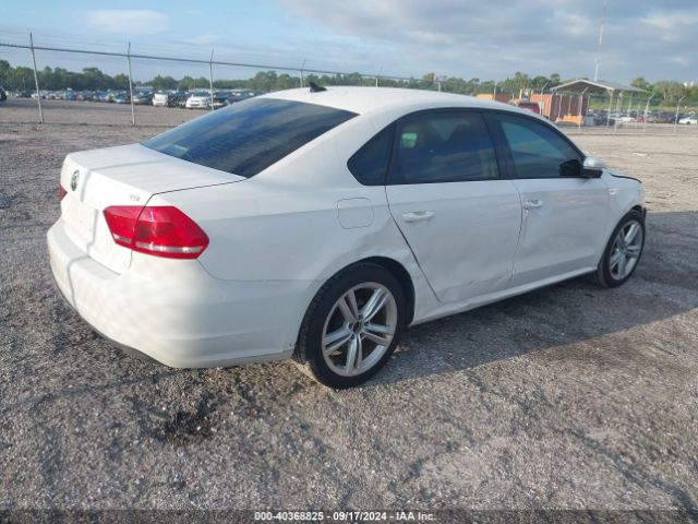 1VWAT7A32FC066213 Volkswagen Passat 1.8t Wolfsburg Edition