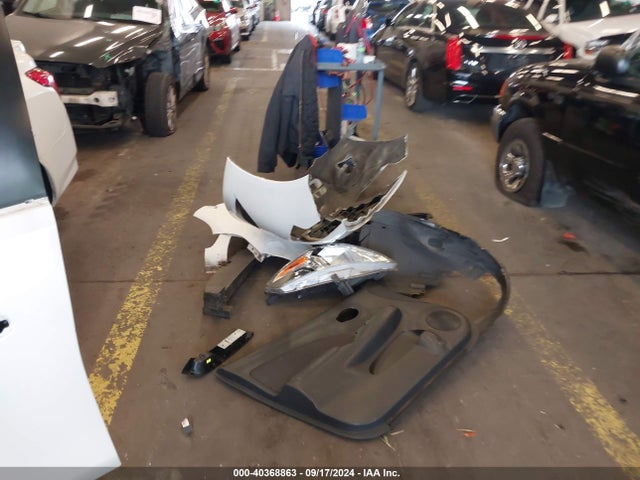 Nissan Versa 1.6 Sv 2018 3N1CN7AP3JL823046 Image 12