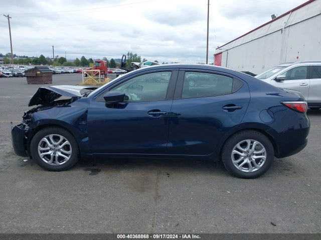 Scion IA 2016 3MYDLBZV6GY112435 Image 13