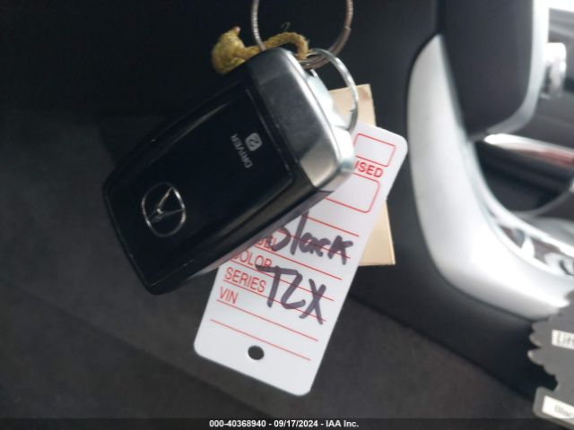 Acura TLX 2017 19UUB1F32HA004609 Image 11