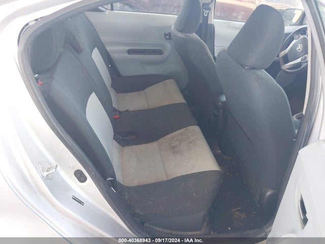 Toyota Prius C Two 2014 JTDKDTB37E1563988 Image 8