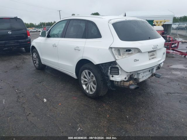 WA1LFAFP7FA119831 Audi Q5 2.0t Premium